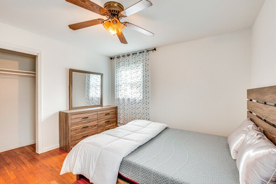 Building Photo - 2851 Debra Way