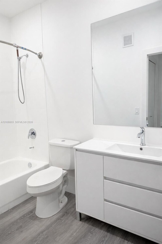 Building Photo - 17820 NW 73rd Ave