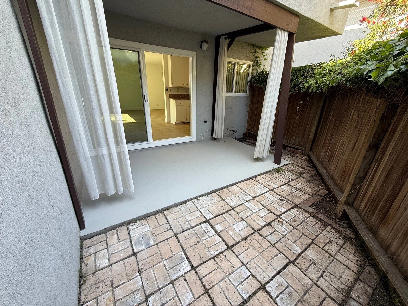 Building Photo - 3806 Pacific Ave