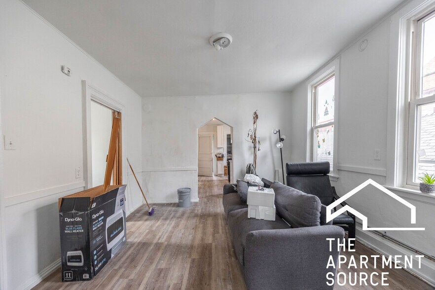 Building Photo - 1626 N Fairfield Ave