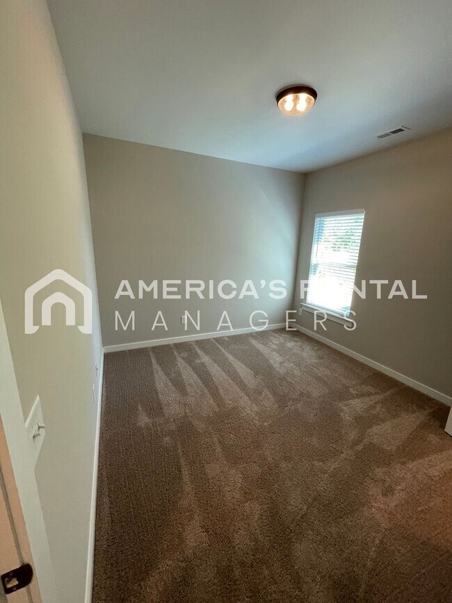 Building Photo - Home for Rent in Cullman, AL!! Available to View Now!!!