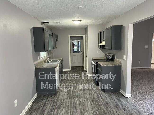 Building Photo - 4429 S Cedar Bark Cove