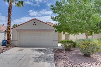 Building Photo - Single-Story Silverado Ranch Home with Spacious Open Layout