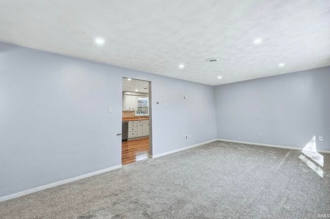 Building Photo - 7311 Denise Dr