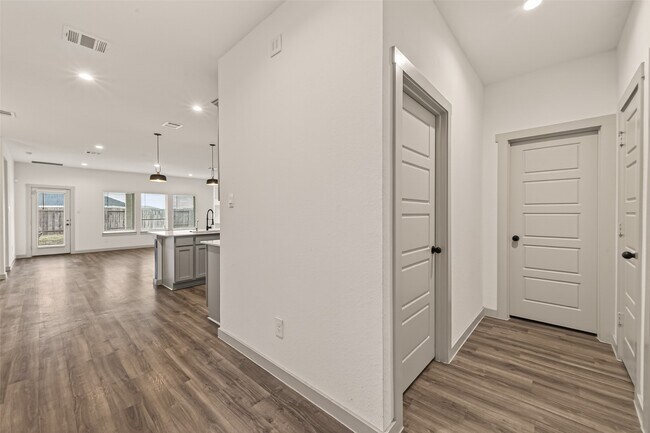 Building Photo - 7935 Brumbly Ln