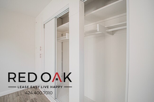 Building Photo - 1088 W 39th St