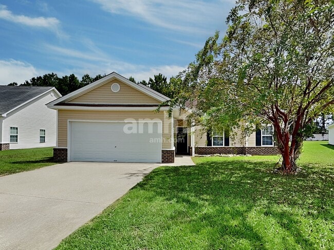 Primary Photo - 155 Red Oak Dr