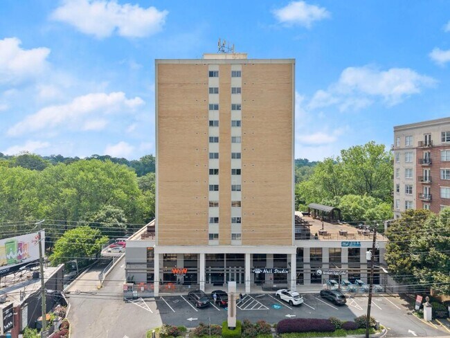 Building Photo - 2285 Peachtree Rd NE