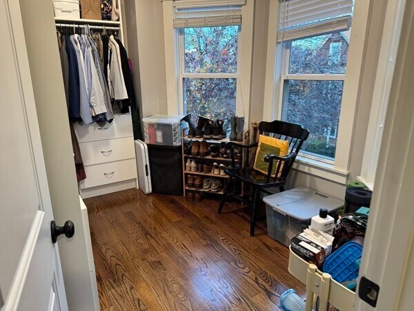 Building Photo - 19 MacArthur St