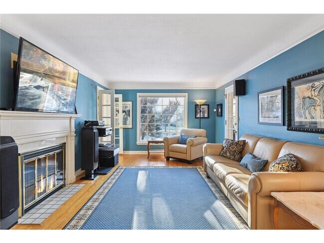 Building Photo - 3 Edina Ct