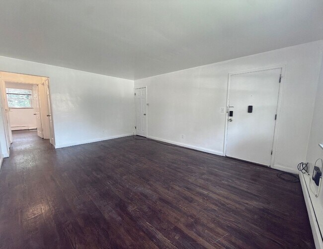 Building Photo - 5911 Cary Ave