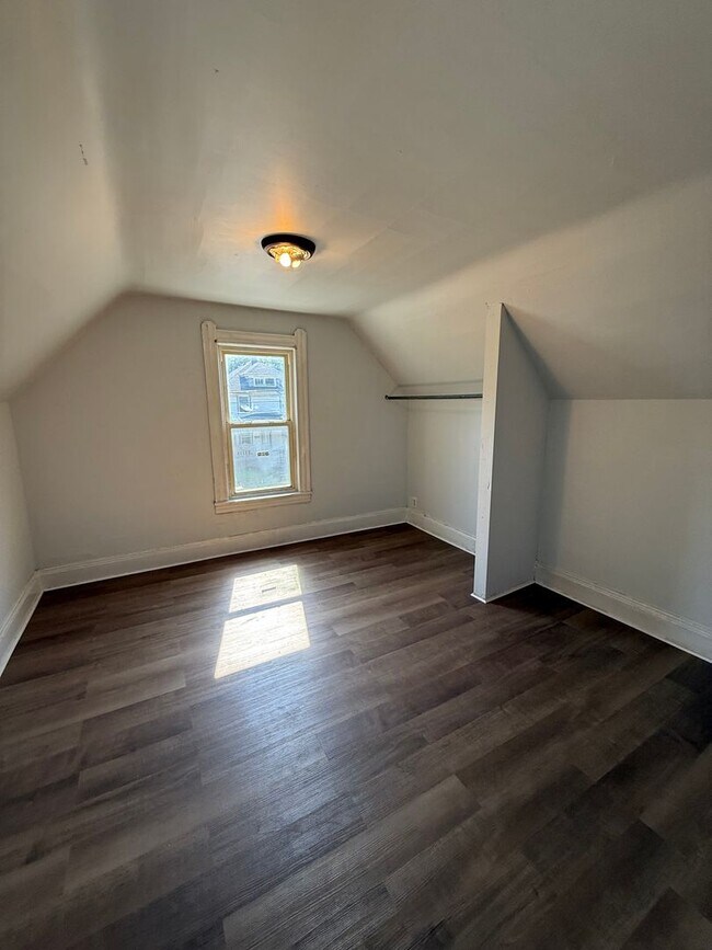 Building Photo - SECTION 8 and EDEN Accepted!! Newly Renovated 3BR Gem – 1.5 Baths!!