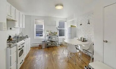 Building Photo - 122 2nd St