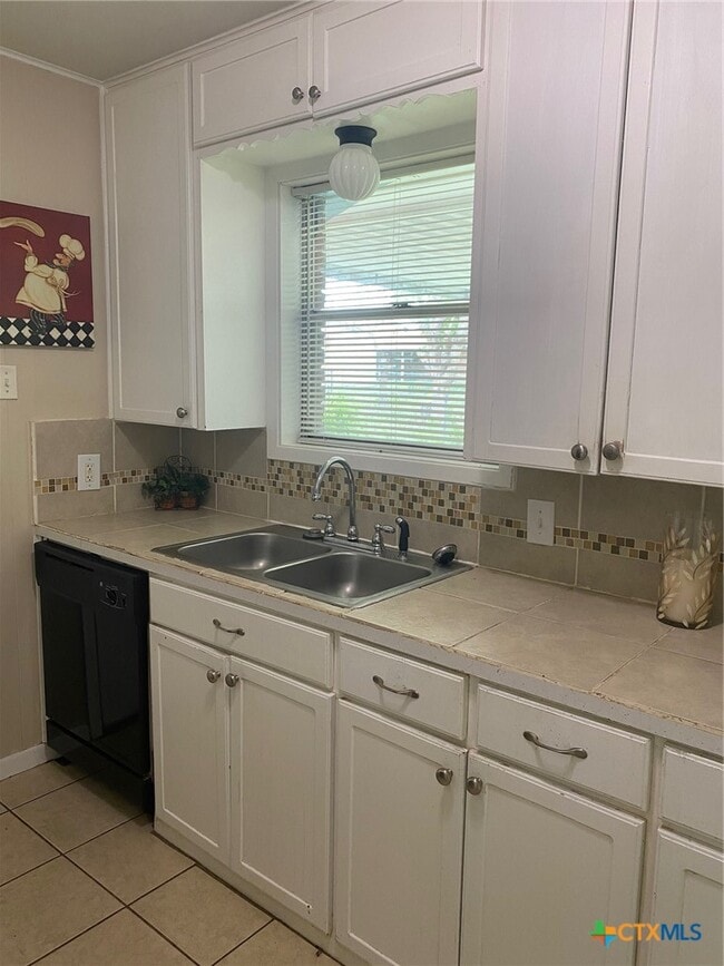 Building Photo - 3801 Lancelot Ln