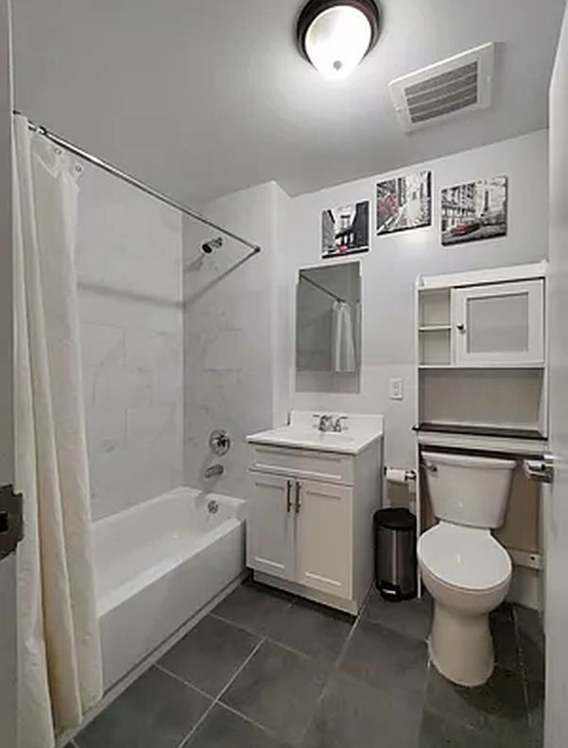 Building Photo - 556 W 161st St