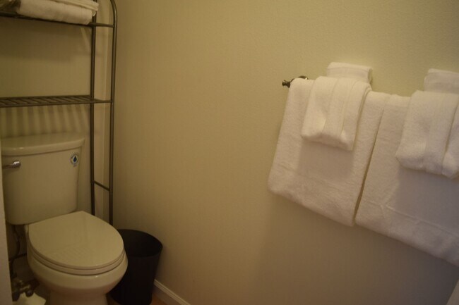 Building Photo - Kihei Shores F208