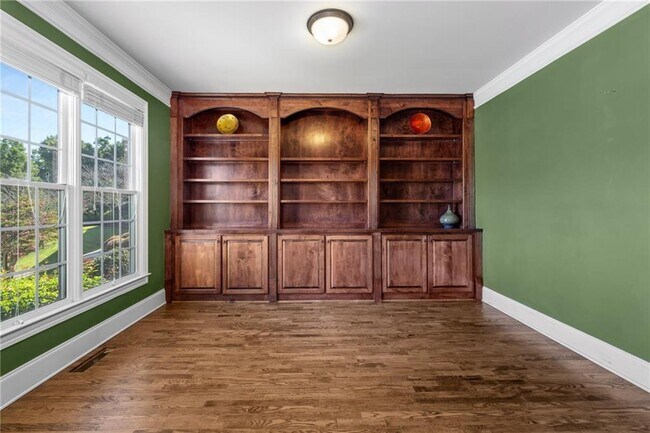 Building Photo - 1475 Boomer Cir