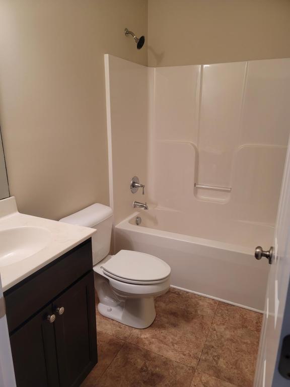 Building Photo - 2524 Brookville Dr