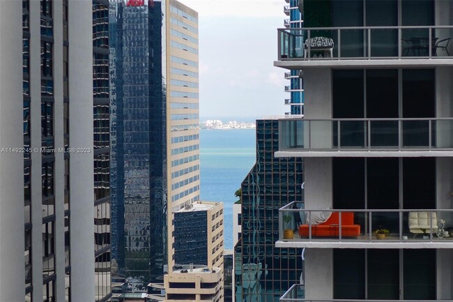 Building Photo - 1000 Brickell Plaza