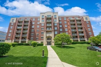 Building Photo - 8747 W Bryn Mawr Ave