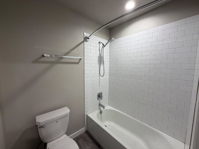 Building Photo - * MOVE IN SPECIAL * Beautiful 4 Bedroom 2 Bath Home in Wollforth Near a Beautiful Park!
