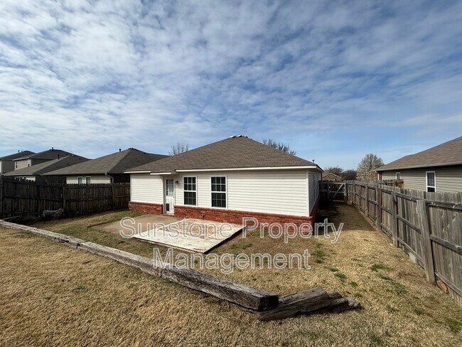 Building Photo - 14681 S Toledo Pl