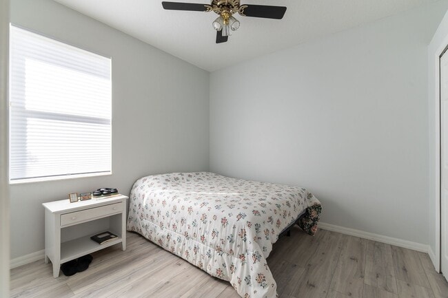 Building Photo - 3-Bed 2-Bath Unfurnished Pool Home - Greenfield Plantation