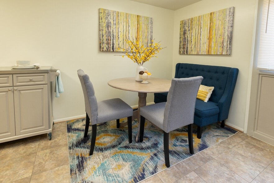 Primary Photo - Winston Apartments