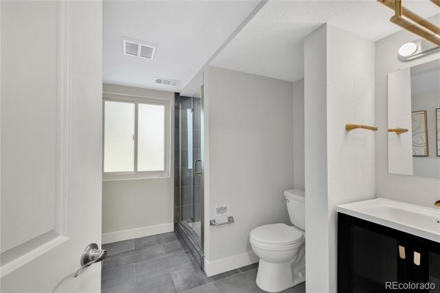 Building Photo - 3955 S Uinta St