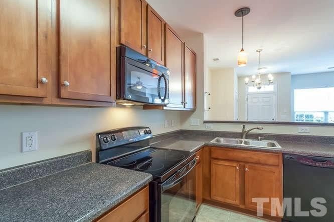 Building Photo - 1121 Consortium Dr.