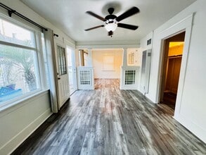 Building Photo - Charming Vintage Long Beach Bungalow – Walk to the Beach!