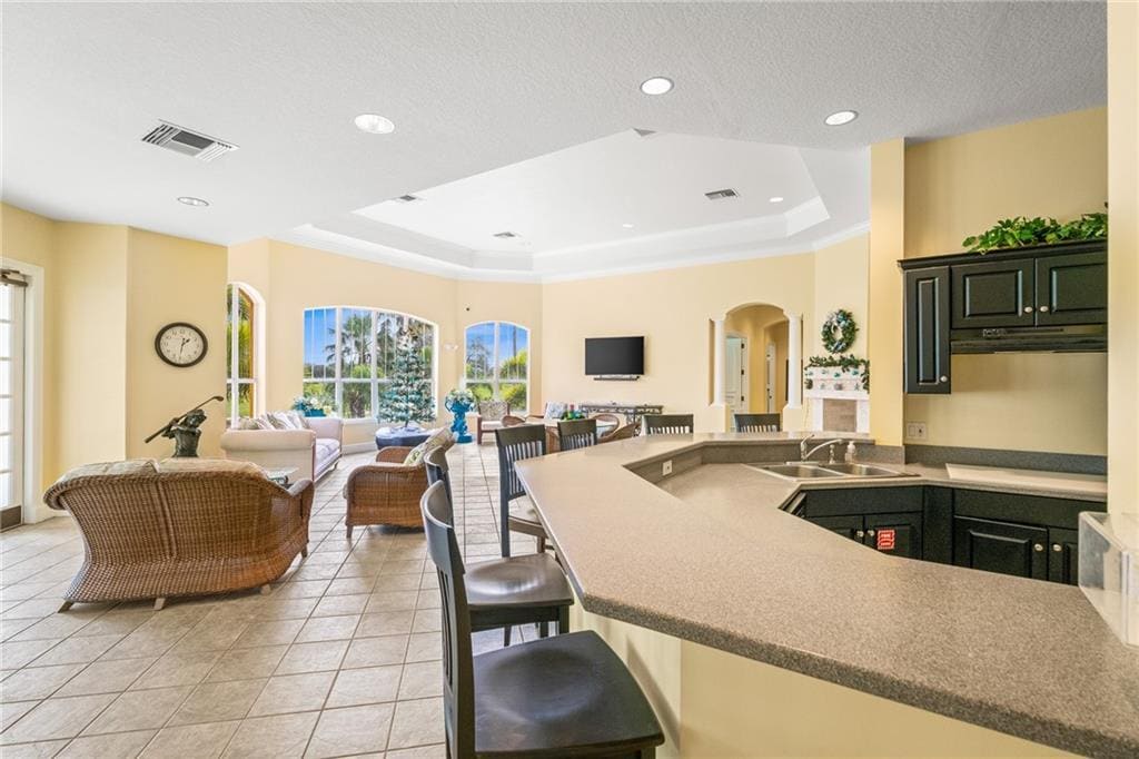 Building Photo - 5080 Fairways Cir