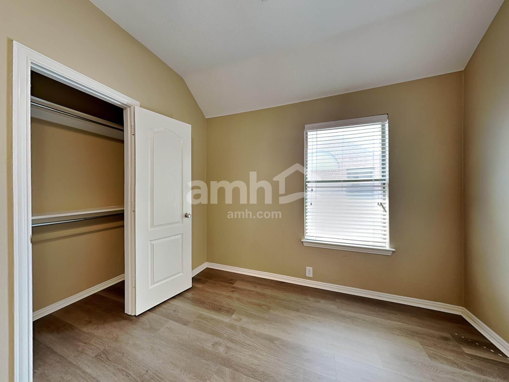 Building Photo - 8683 Dancliff Dr