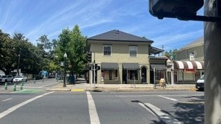 Building Photo - 1903 Capitol Ave