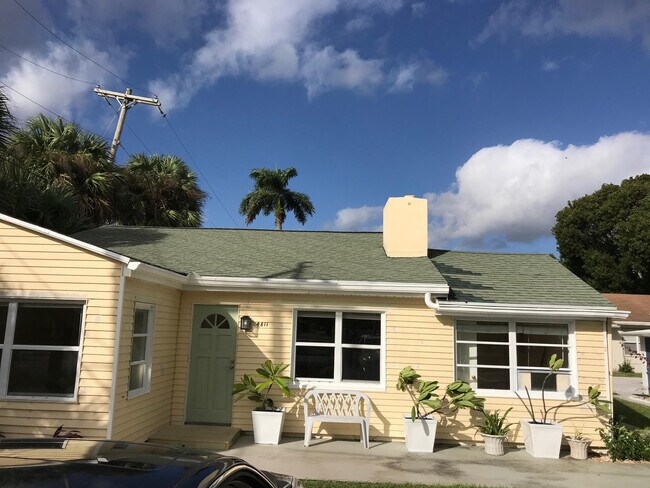 Building Photo - 4811 N Flagler Dr