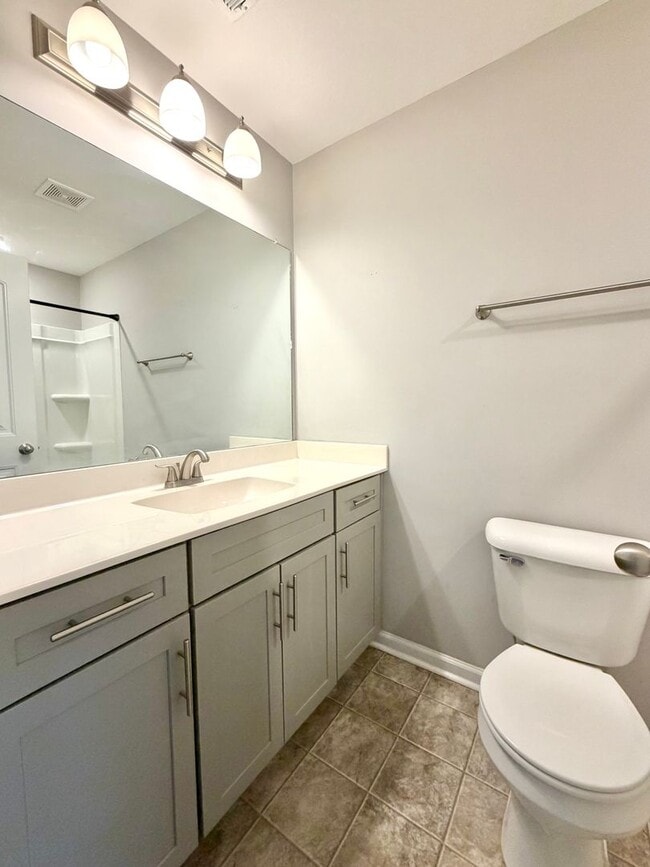 Building Photo - 235 Woodland Vly Ln