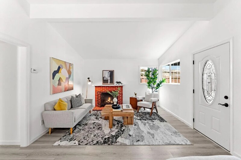 Building Photo - 2887 Fordham St