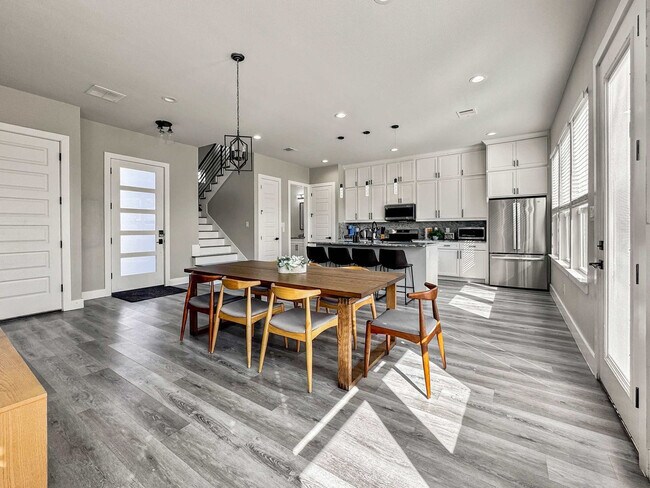 Building Photo - 2408 Pennsylvania Ave