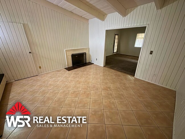 Building Photo - Home for rent in Canyon Crest!