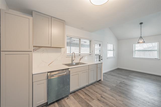 Building Photo - 8409 Glenann Dr