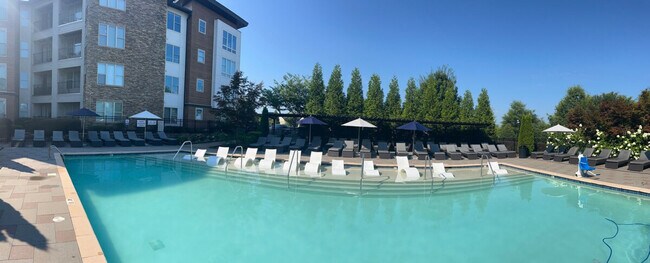 Building Photo - 6408 Providence Farm Ln