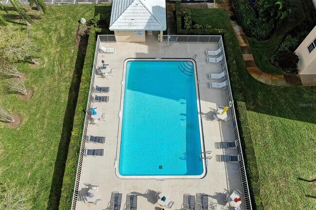 Building Photo - 4480 Fairways Blvd