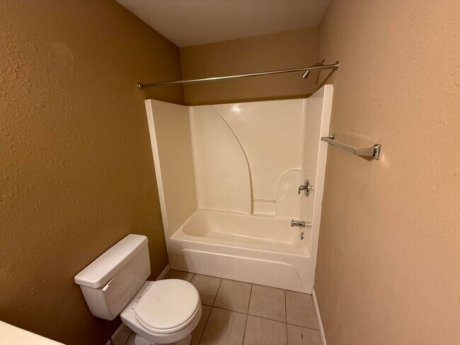 Building Photo - 3922 Snowy Owl Dr