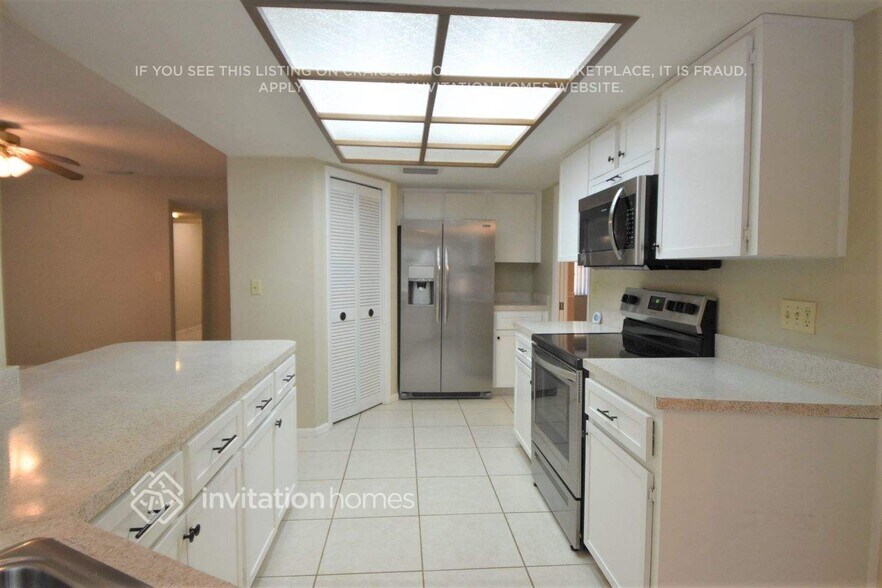 Building Photo - 2631 Cypress Bend Dr