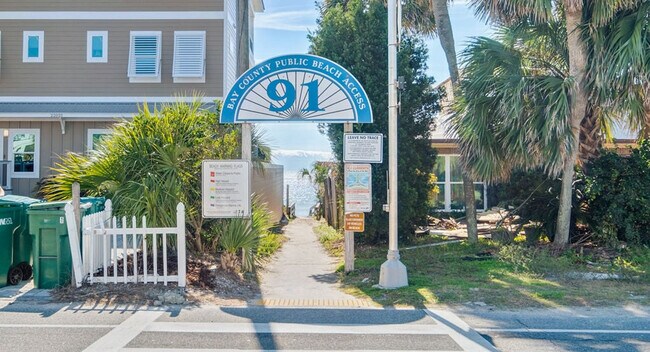 Building Photo - 22022 Front Beach Rd