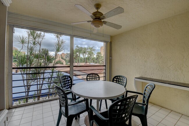 Building Photo - 7194 Promenade Dr