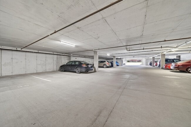 Building Photo - 1900 12th Ave S