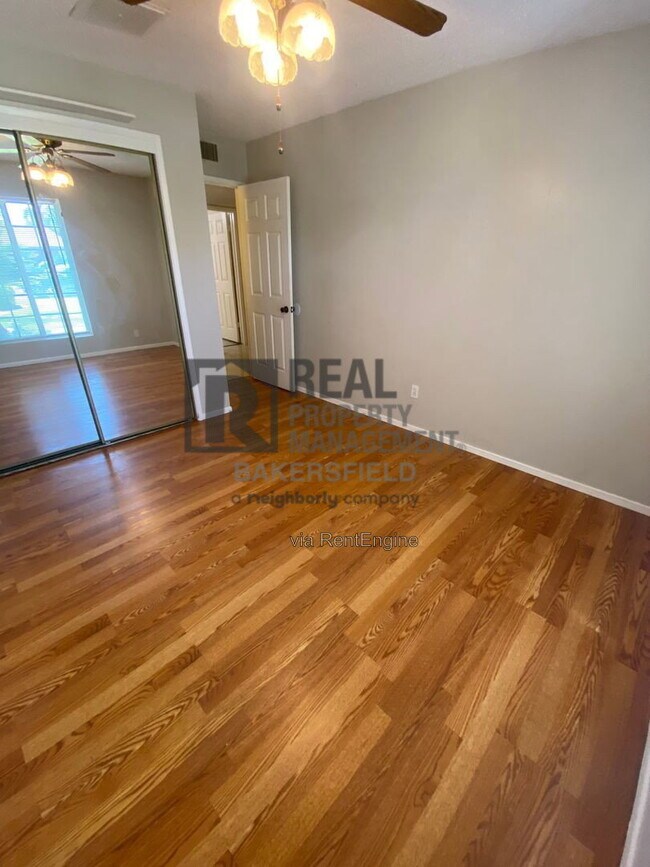 Building Photo - 7708 Okanagan Ct