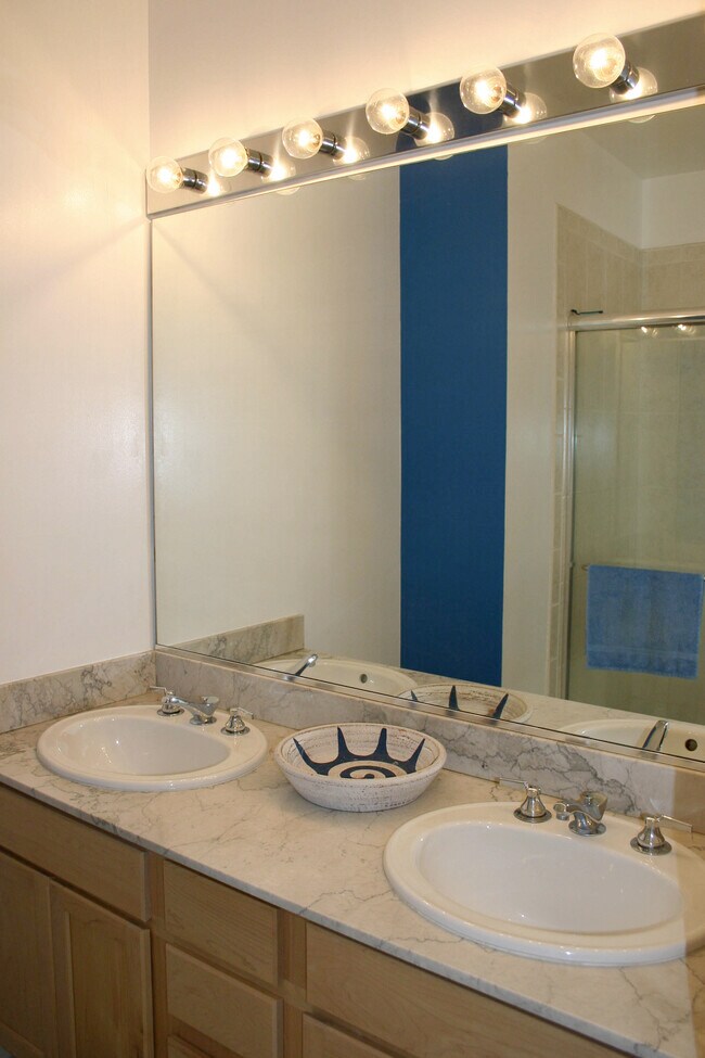 PRIMARY BATH - 2555 W Moffat St