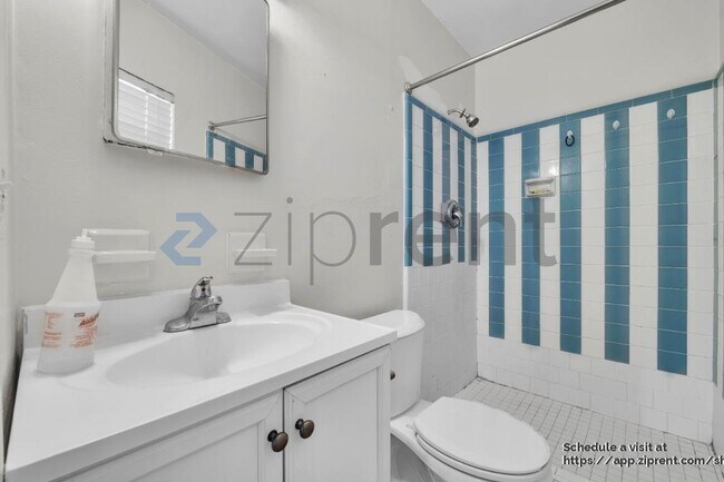 Building Photo - 803 Ellendale Dr